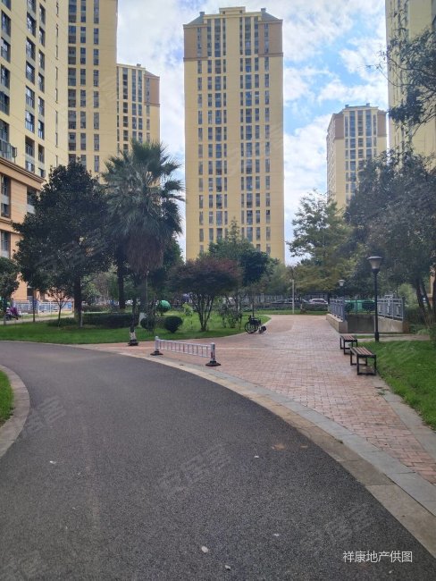 天宇澜山 房龄新 商品房 高绿化 刚需小三居 带电梯