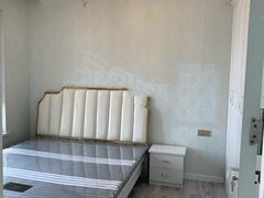 丹东振兴六纬路小学学区韩国城附近 爱玲美筑 电梯十楼  包取暖物业出租房源真实图片
