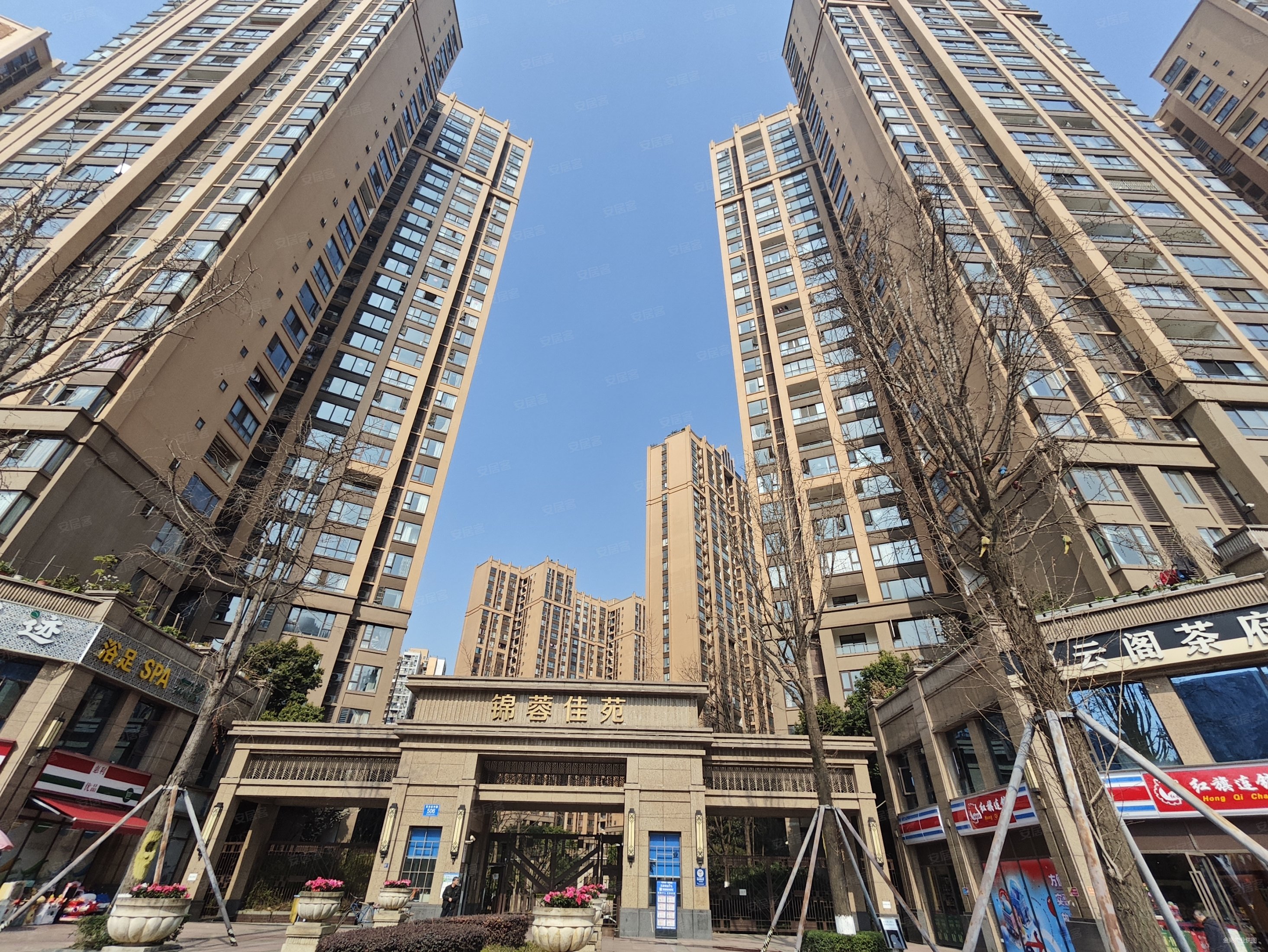 锦蓉佳苑3室2厅2卫131㎡南270万