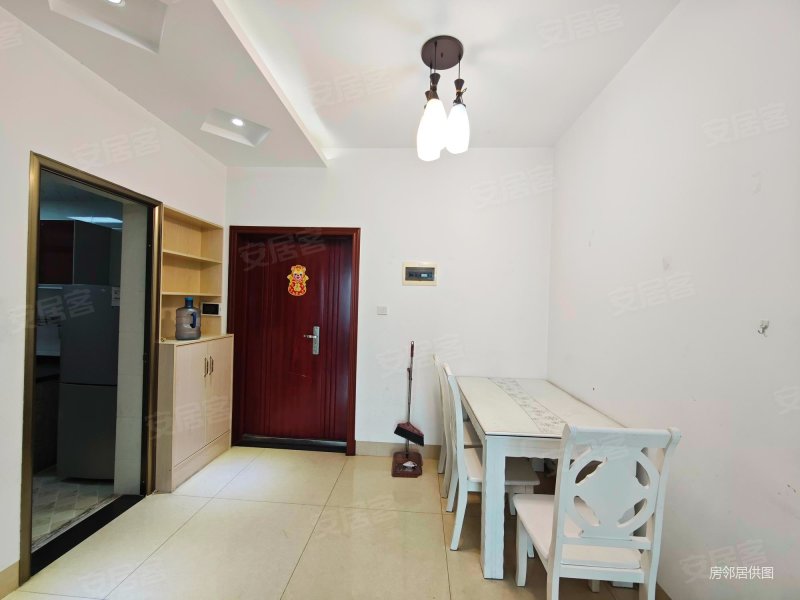 佳乐国际城二期 东南朝向 大两居 高楼层采光充足