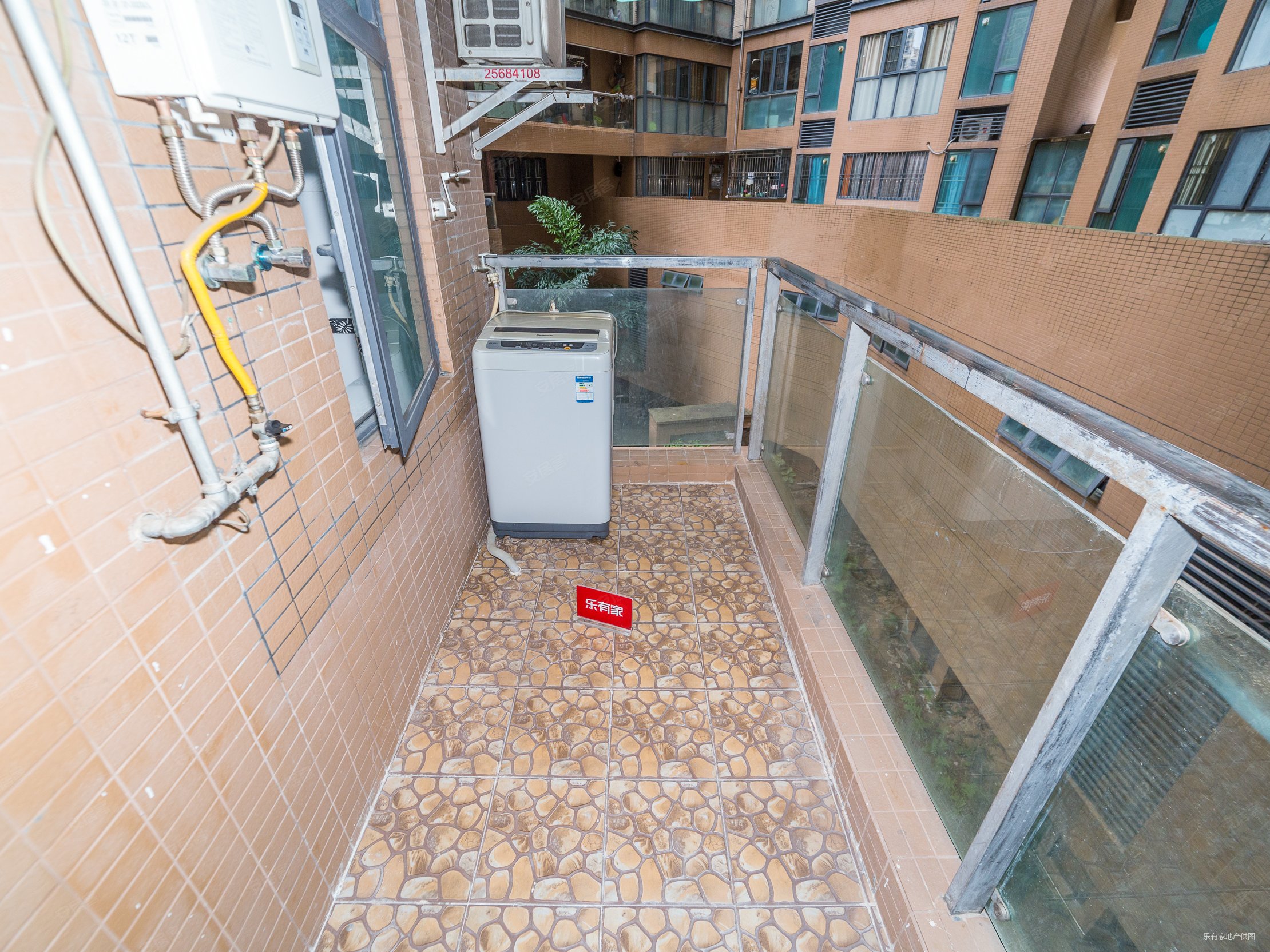 阳光天健城 电梯房 满五 临地铁 交通便利 车位充足