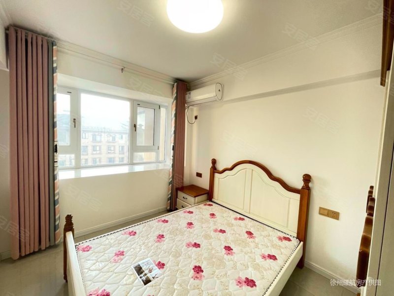 房东急售 领包入住好楼层 电梯房 三室两卫 随时过户贷款,紫金雅苑