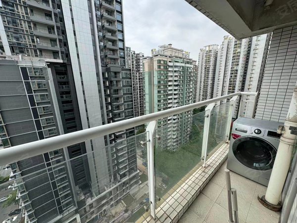 【多图】珠江新岸公寓,滨江东租房,真实在租还价就签 广州塔精装一房