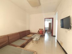 桂林临桂西城大道宜和云天两室，两台空调，家具家电齐全，拎包入住。出租房源真实图片