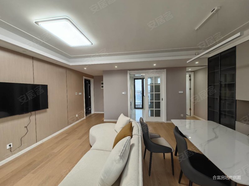 翰林首府3室2厅2卫119㎡南北132万