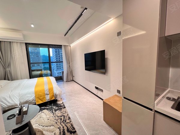 深圳南山西丽创智云城真图实价留仙洞地铁口旁创智云城小区房环境好