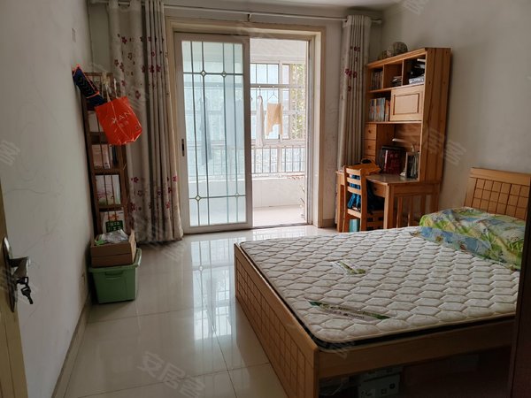 莱芜莱城莱城城区汶河名邸汶河名邸 家具家电齐全 生活交通便利 三楼