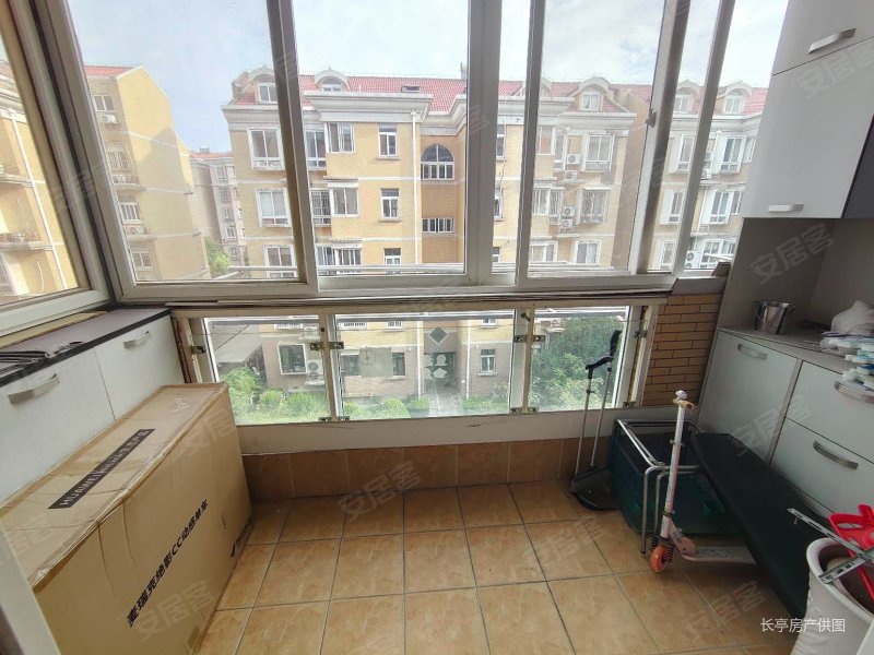 武夷花园花园洋房边户 楼层好 近地铁 交通便利 4房双卫格局