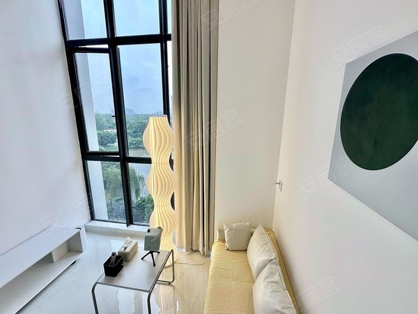 上海静安西藏北路华天大厦(中华新路)2,3站 直达人广 大世界 电梯房