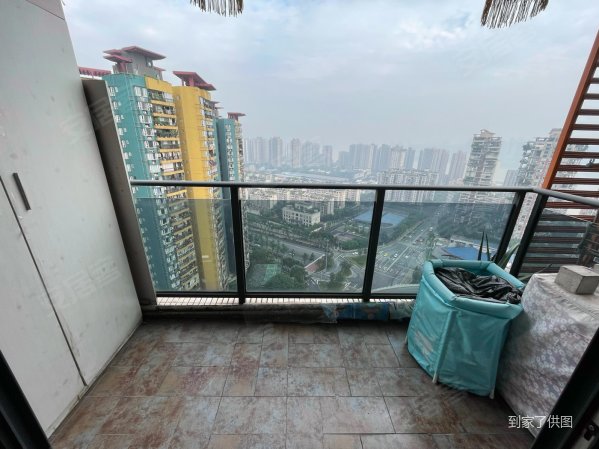 刚需小三居 板楼 出行方便 精装好房 双卫生间 近医院,龙湖观山水二手