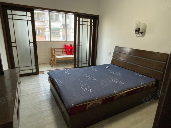 杭州桐庐桐庐城区金龙花园金龙花园 大润发 超市菜场附近  四小旁出租