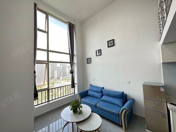 昆明五华泛亚科技新区新城吾悦广场大河埂地铁口旁吾悦广场卡卡公寓