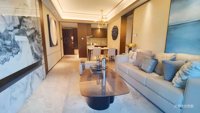 九龙半岛精装三房125万