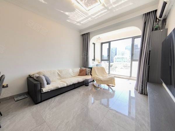 三亚吉阳迎宾路阳光名邸阳光名邸精装两房一卫,短租过年 拎包入住,手