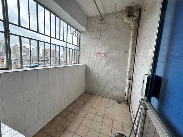 【多图】大德大厦,解放南租房,大德大厦 电梯大两房 业主已安排重新