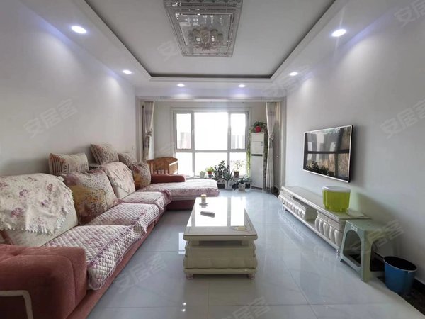 赤峰红山万达广场万达华城b区万达华城b区 精装两居室 家具家电齐全