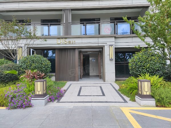 杭州临安临安城区美的西径晓风美的西径晓风 3室2厅2卫出租房源真实