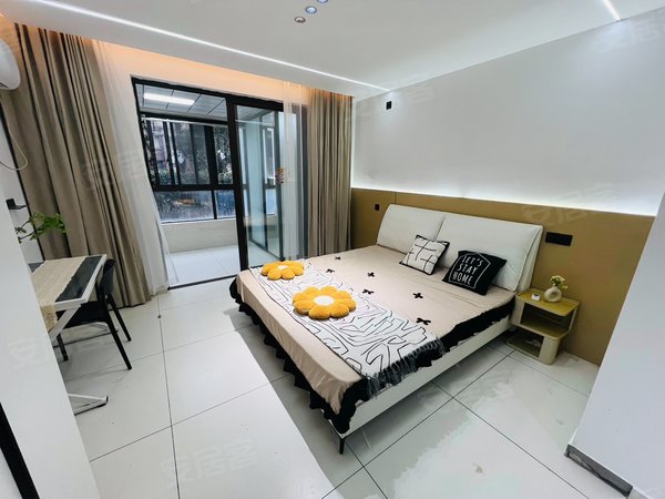 苏州吴中郭巷中海双湾花园(1期)朝阳带院子阳台 可短租押一付一 格林公园 月亮湾 尹山湖出租房源真实图片