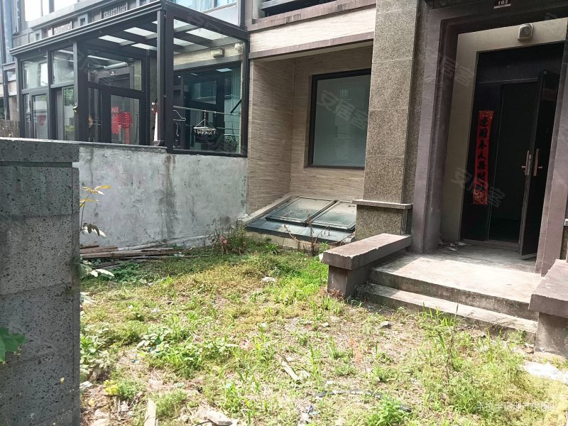 鹿山雅苑北区联排 纯新毛坯 南北通透 看房方便