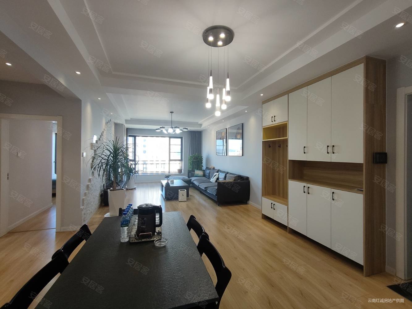 福地半岛艺丰广场3室2厅2卫110㎡东78.8万