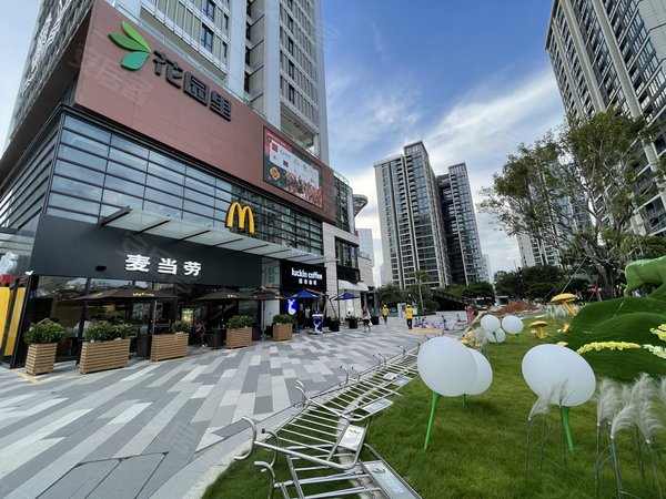 深圳宝安福永会展湾水岸广场新上 水岸漂亮2房 房屋保养好 干净整洁