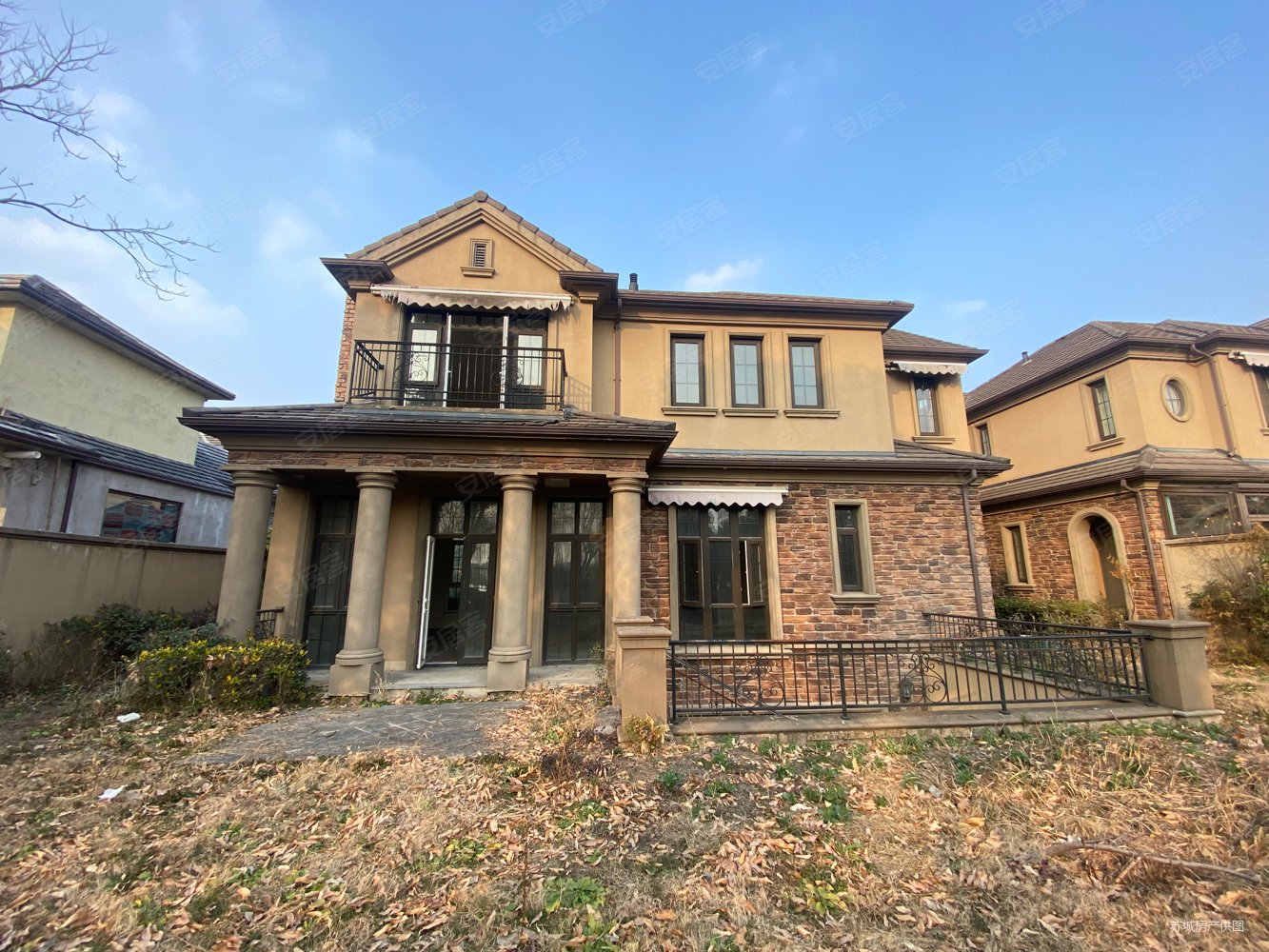 融创81栋沿湖排独栋别墅占地700平诚心出售