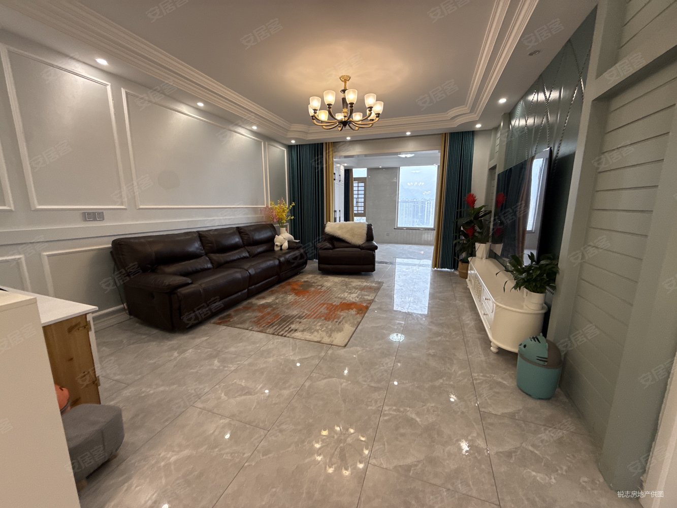 御学府小区4室2厅2卫144㎡东南128.8万