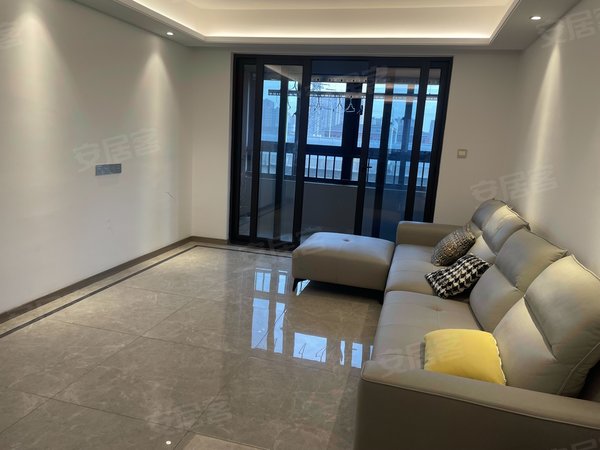 苏州常熟万达广场紫誉华庭紫誉华庭 精装三房手次出租 家具家电齐全