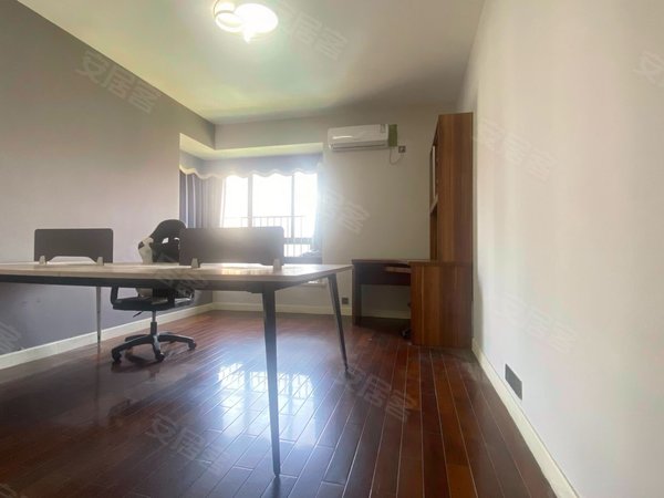 重庆两江新区黄泥磅天骄俊园两江新区 天骄俊园 三房 3200元月出租