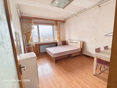 通辽科尔沁万达广场南四中附属医院麦苗超市附近两室一厅。屋内设施齐全可短租月付出租房源真实图片