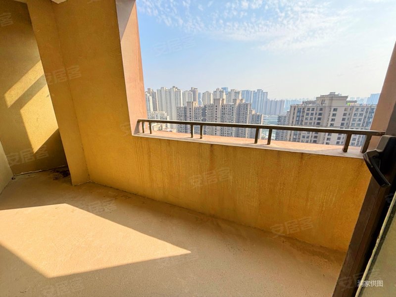 华润悦府一线江景豪宅无装修没住过