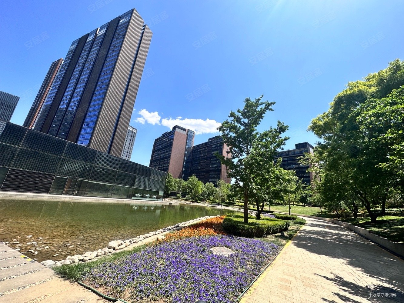 3室 高楼层视野好,国锐金嵿二手房,980万,3室2厅,2卫,142平米-北京