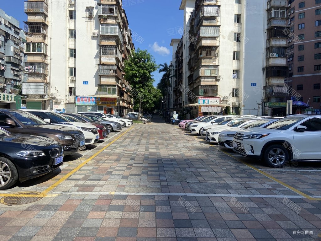 愉天小区1室0厅1卫30㎡南北0万