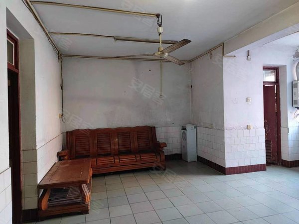 重庆璧山璧山老城区璧山县政府家属院5百5一个月,大成广场附近简装2室