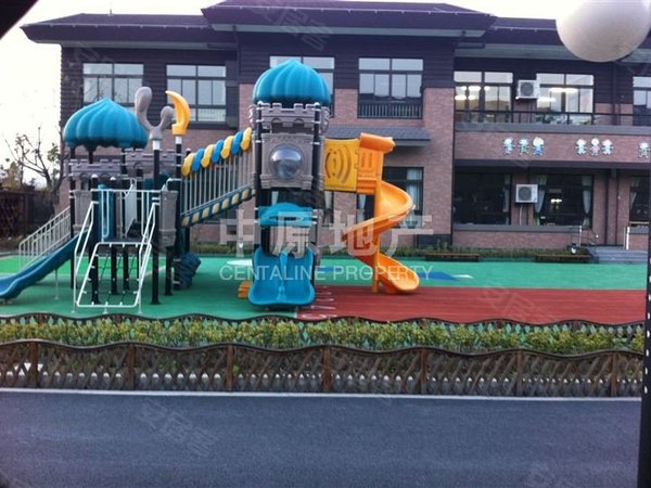 上海浦东杨思尚东国际名园(三期)主卧朝南,小区中心位置,刚需好房,精