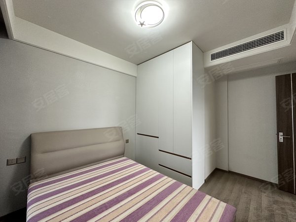 金华金东多湖江秀花园万达商圈，阅云台现代风三室，大横厅，光南中学旁，拎包入住出租房源真实图片