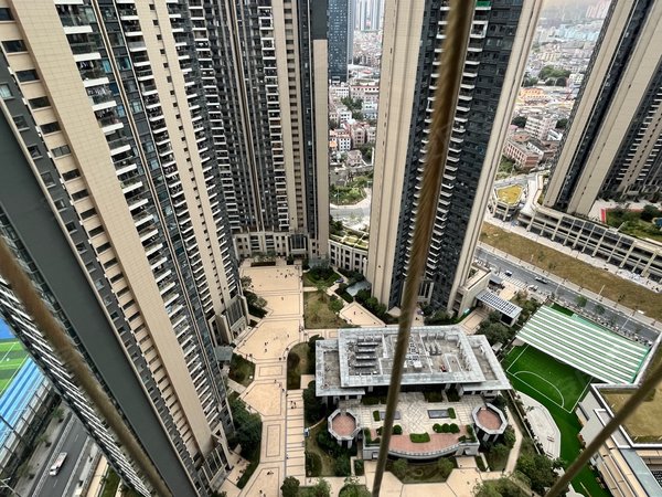 深圳坪山坪山恒大城(一期)恒大城一期四房全齐出租,拎包入住出租房源