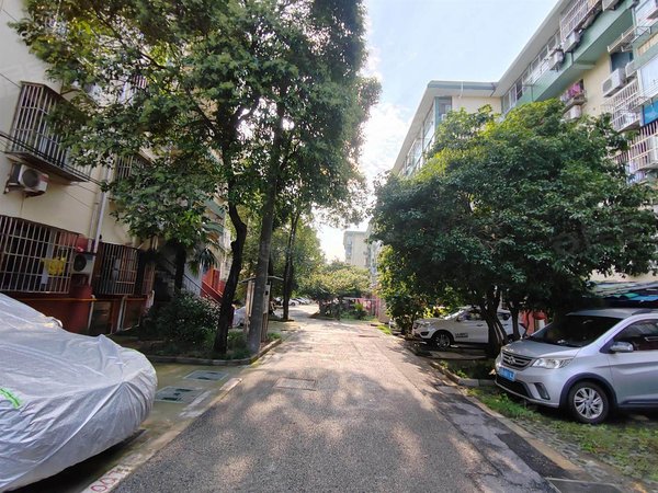 无锡梁溪金匮芦庄五区芦庄五区 2室1厅1卫 精装修 楼层好 采光好 拎包