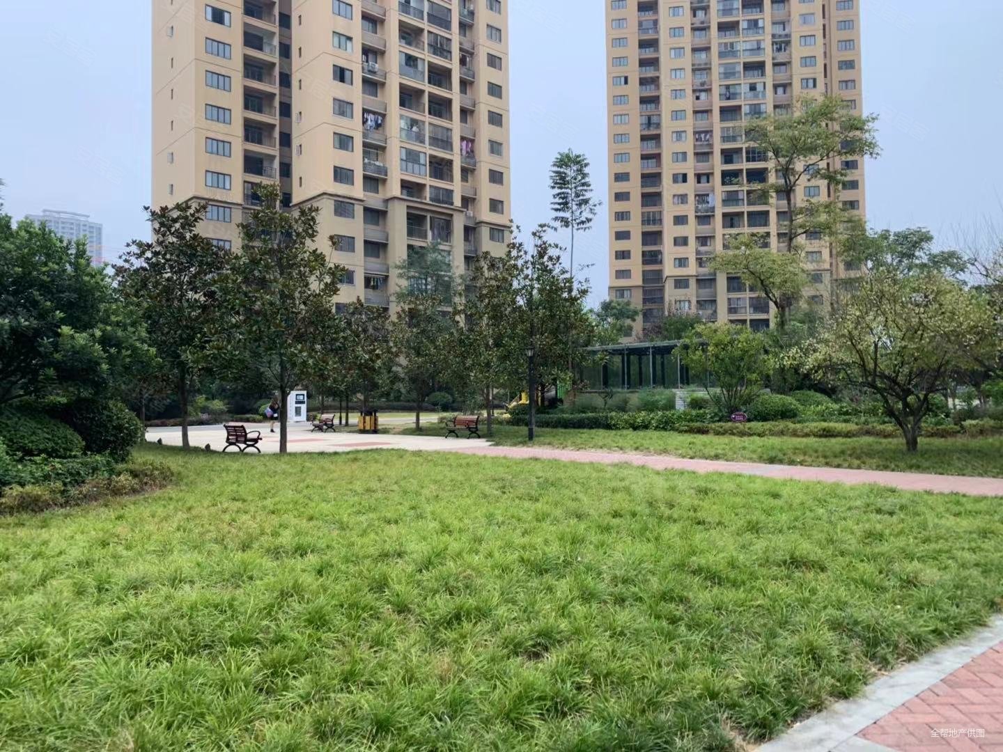 桐达山韵洋房带车位小区环境好绿化率高证件齐全可按揭