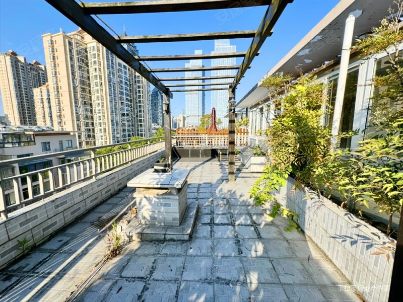 名城花园 空中别墅,带大露台看房方便,新港名城花园二手房,780万,4室2