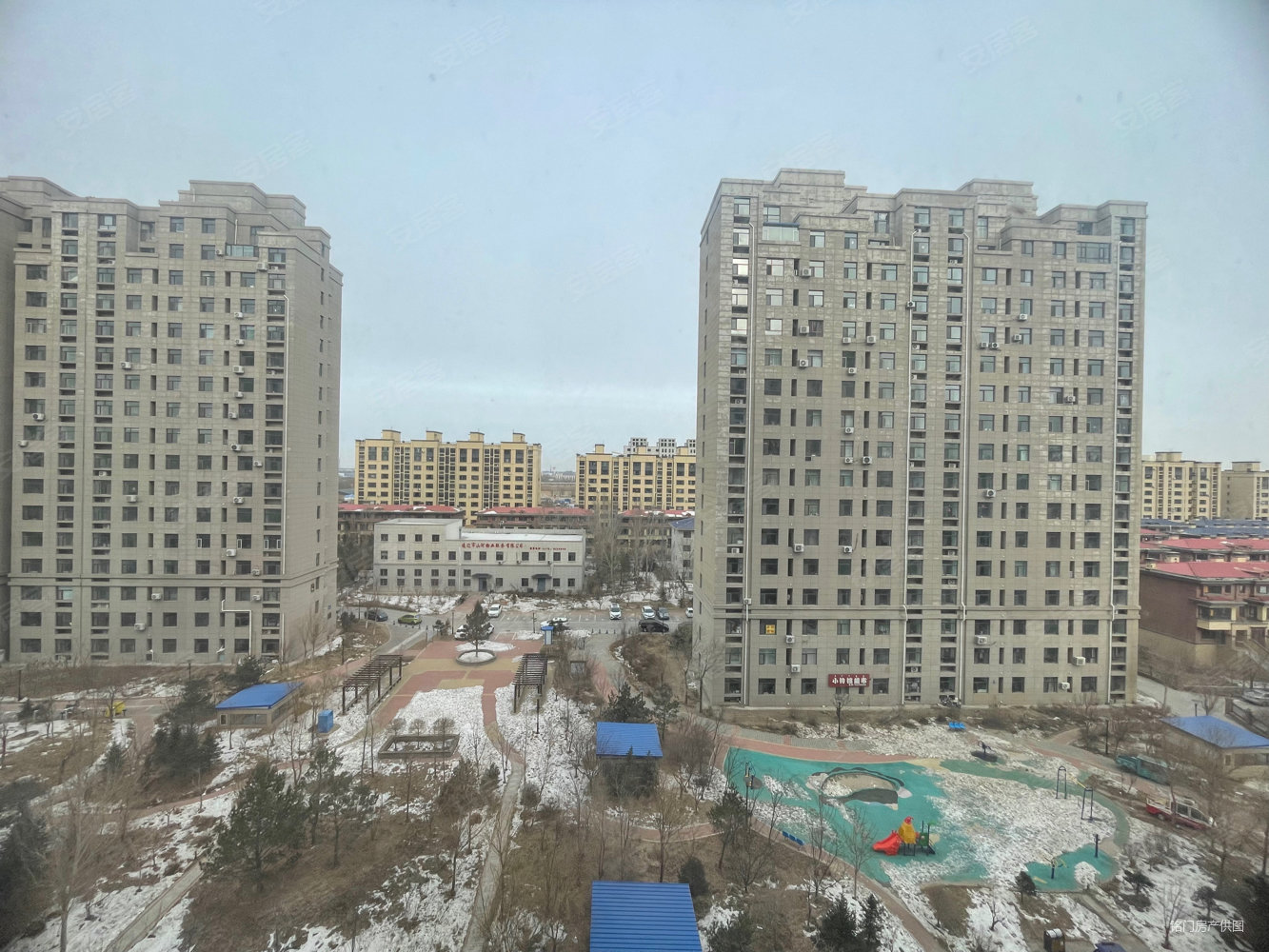 中国铁建国际城3室1厅2卫133.84㎡南北85万