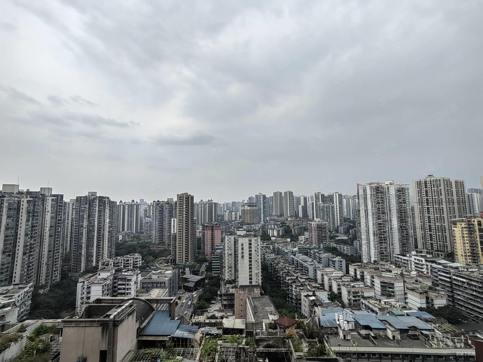 新上接房毛坯房央企开发近万象城谢家湾轻轨站