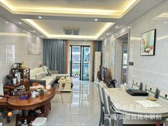 阳春春城春城城区恒生壹号附近 花园小区大两房 新净斯文 租金1600元出租房源真实图片