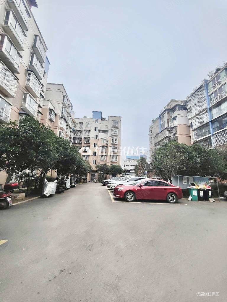 金桂园小区朝向北86平清水2室诚心出售价格可议