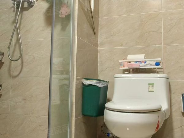 定西安定安定城区恒大悦龙台恒大三期两室两厅一卫,简单装修,房子出租出租房源真实图片