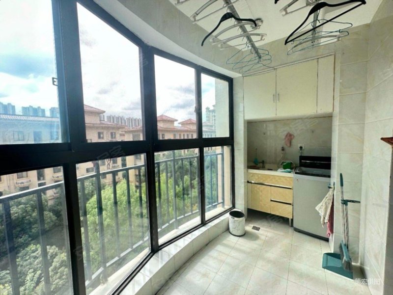 奥林运河湾 精装可拎包入住 交通便利 电梯房 南北通透