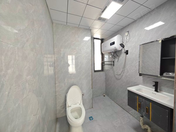 海宁长安镇农发区虹运驿府虹运驿府 精装修 3室2厅2卫 南北通透 拎包入住出租房源真实图片