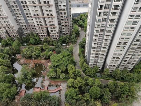 昆明盘龙江东花园金江小区云苑北京路地铁口金江小区168平四室精装带