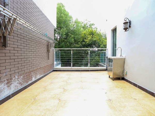 上海嘉定南翔白金果岭南翔独栋别墅整租 拎包入住近陈翔公路地铁站