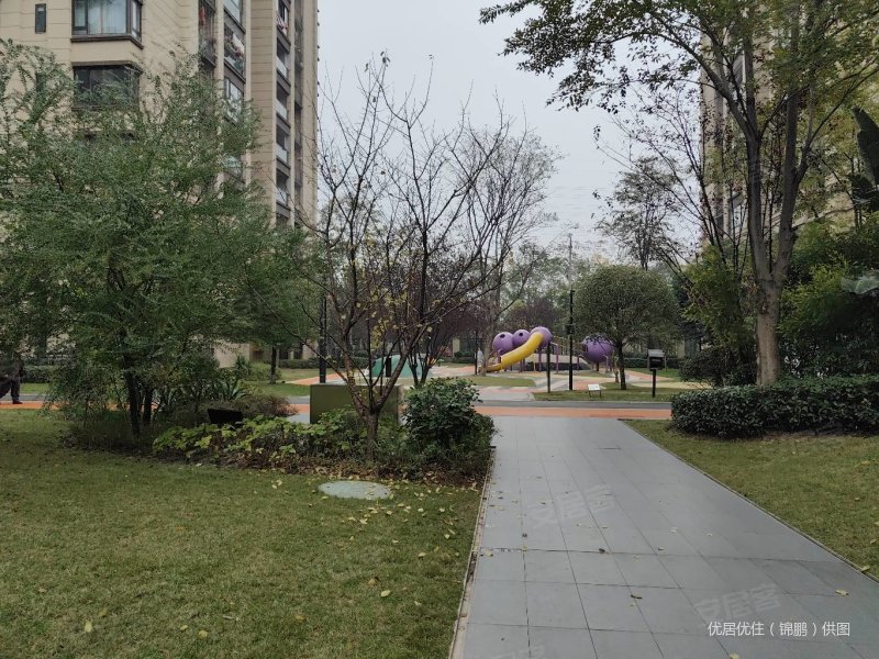 铜梁金科集美东方(一期)4室2厅2卫118㎡南北110万